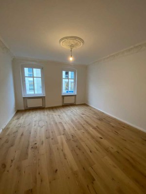 Gemütliche 1-Zimmer-Altbauwohnung mit 55 m² in Berlin-Adlershof