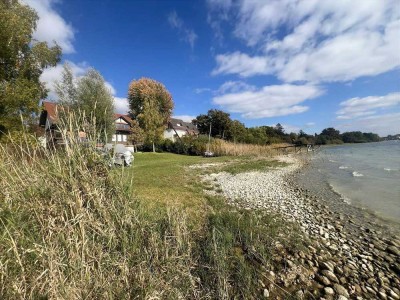 Rarität : Wohnen direkt am See – Garten, Strand & Panoramaaussicht inklusive