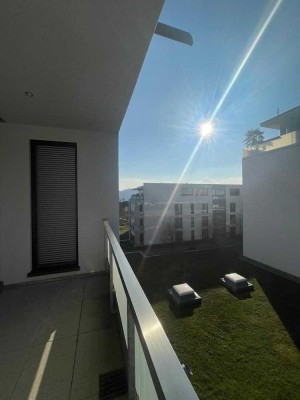 Schönste Lage provisionsfrei: Helle, moderne, neuwertige 4,5-Z-Whg auf 133 m² / 2.OG / barrierearm
