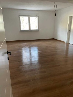 Schlüsselfertig einziehen: Exklusive barrierefreie 3-Zimmer Wohnung