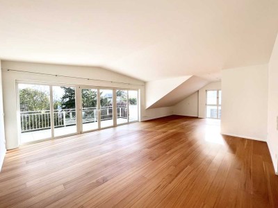 KOMPONISTENVIERTEL! Exklusive 4-Zi.-Penthousewohnung mit Südterrasse, Einbauküche und Fahrstuhl