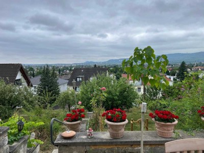 Frei stehendes Einfamilienhaus Kassel Jungfernkopf mit Blick über Kassel