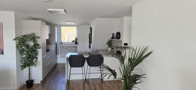 Stilvolle 3-Zimmer-Wohnung mit gehobener Innenausstattung mit Balkon und Einbauküche in Ochsenfurt