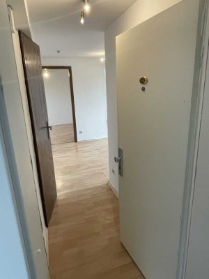 Frisch renovierte Wohnung in Bochum Gerthe/ mit idealer Verkehrsanbindung – WG-geeignet!