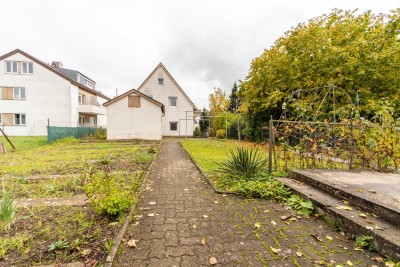 Handwerker aufgepasst: Renovierungsbedürftiges Einfamilienhaus mit Potenzial zum Zweifamilienhaus