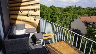 Sonnige Süd-Dachterrassenwohnung am Luitpoldpark im Grünen - Möbliert