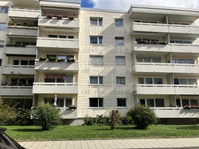 Exklusive 2-Raum-Wohnung mit Balkon und EBK in Unterföhring