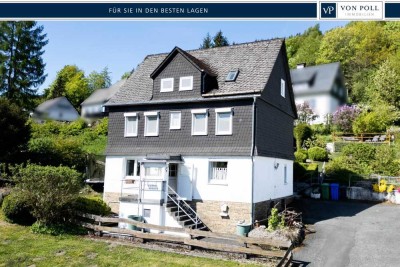 Historisches Einfamilienhaus mit großem Garten, Sauna und Garage