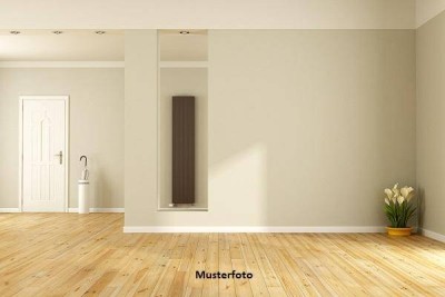 4-Zimmer-Wohnung mit Balkon