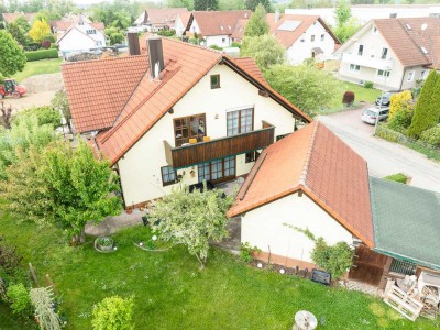 Familienfreundliche Doppelhaushälfte mit großem Garten in attraktiver Wohnlage von Ungerhausen!