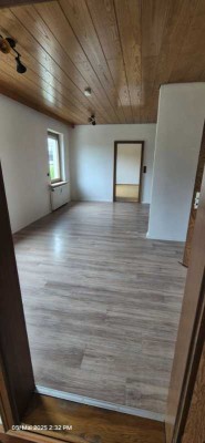 GROSSE WOHNUNG IN ZWIESEL MIT BALKON UND STELLPLÄTZEN ZU VERMIETEN!