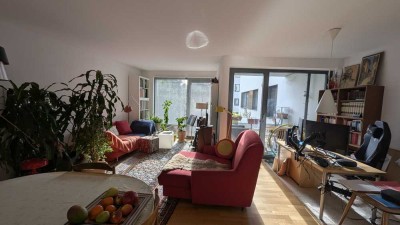 Moderne 3-Zimmer-Wohnung mit Balkon in Köln-Neuehrenfeld. Ohne Maklerprovision.