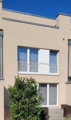 Modernes Reihenmittelhaus mit Passivhausstandard (Enerieeffizienz A+) im zero:e Park in Hannover