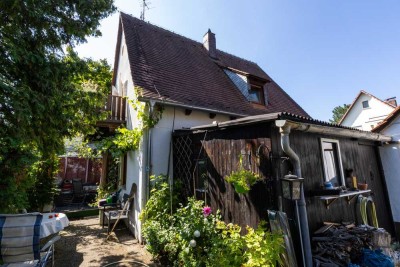 Einfamilienhaus mit großem Garten in ruhiger Lage