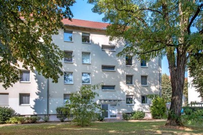 3 ZKB mit Balkon & neuer Laminatboden!