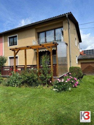K3 - gepflegte Doppelhaushälfte in Ranshofen: 6 Zimmer, Garten, Balkon &amp; 2 Garagen!