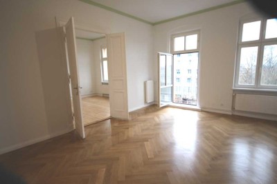 +++ Hochwertig modernisierte 3- Zimmer-Wohnung teilgewerblich und WG geeignet in Neukölln+++