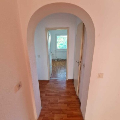 Kapitalanlage mit Potenzial: Sanierungsbedürftige 2-Zimmer-Eigentumswohnung in Duisburg-Neumühl