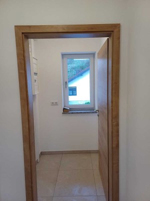 Neubau: 2-Raum Dachgeschoss Wohnung mit EBK und gr. Balkon mit Top-Ausblick!