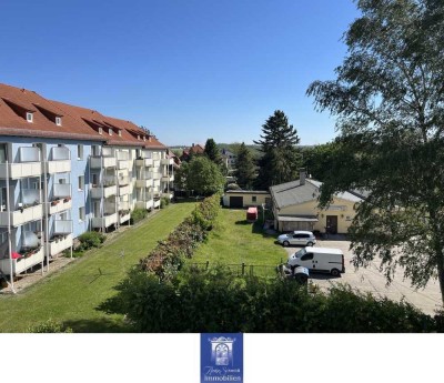 Radeberg! Ihre neue Wohlfühlwohnung mit großem Balkon und Blick ins Grüne!