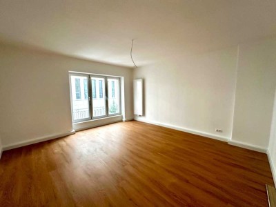 Stilvoll sanierte 3-Zimmer-Wohnung mit moderner Einbauküche im Herzen von Wiesbaden!