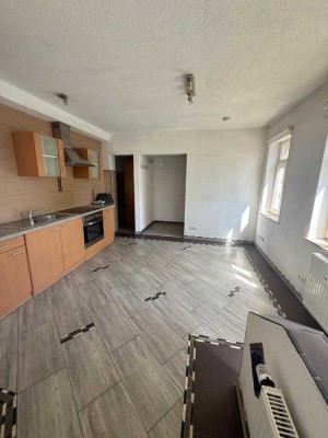Schöne 2-Zimmer-Wohnung mit EBK