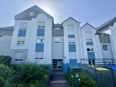 Geschmackvolle 3-Raum-Wohnung mit Kamin und EBK in Taunusstein