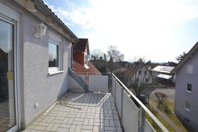 Idyllische Lage - (mietfreie) 2- Raum Maisonette (NB, Balkon, Stpl.)