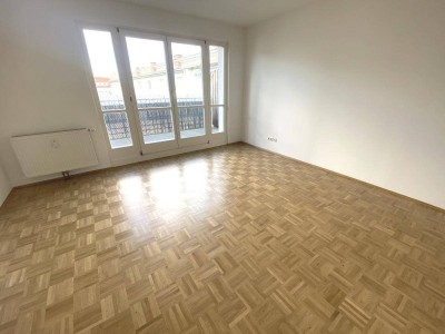 Gemütliche Maisonetten- Wohnung mit Balkon in Feldbach ...!