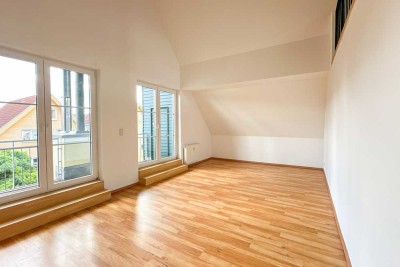 +++Traumhafte Maisonettewohnung mit Balkon und Wannenbad+++