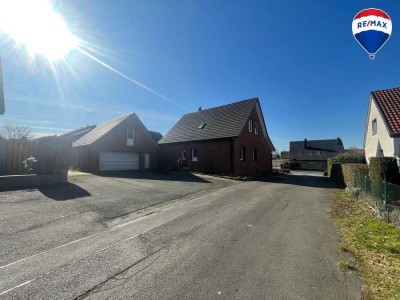 Renovierungsbedürftiges Haus mit 5 Zimmern, Keller und Garage
