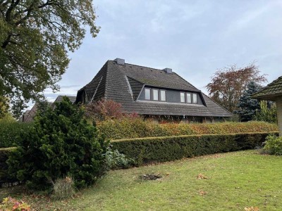 Zweifamilienhaus mit großem Grundstück in Bönningstedt – direkt am Stadtrand von Hamburg