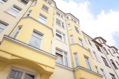 List - zum Selbstgestalten: 3-Zimmer-Altbauwohnung mit Balkon in Toplage von Hannover.