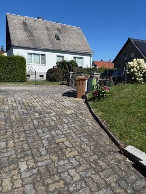 **Attraktive Doppelhaushälfte in Lugau**