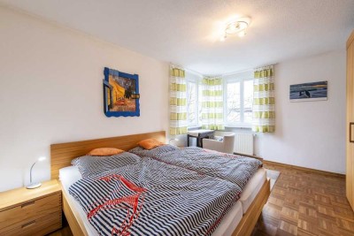 Sofort verfügbar! - Schöne, helle 2-Zimmer-Wohnung mit Tageslichtbad und Balkon sowie Tiefgarage