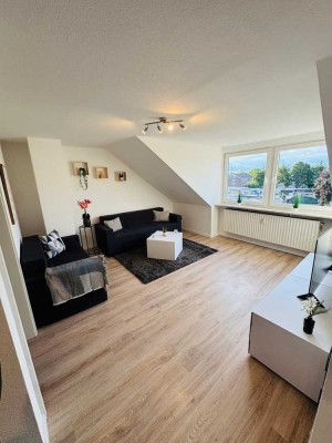 Helle 2-Zimmer Dachgeschosswohnung in Röttgersbach