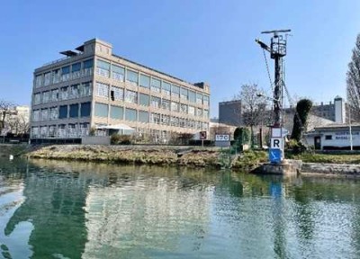 Originelle Loft im denkmalgeschützten Glashaus am Rhein