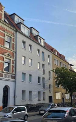 4-Zimmerwohnung mit Balkon im 1. OG zu vermieten!