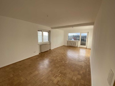 4-Zimmer-Erdgeschosswohnung hell und mit gehobener Innenausstattung mit Balkon in Sontra