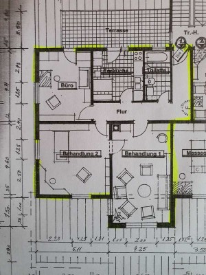 700 € - 100 m² - 3.0 Zi.