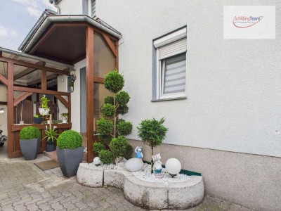Luxuriöses Wohnhaus mit zwei Wohneinheiten im Ortskern von Klein-Krotzenburg