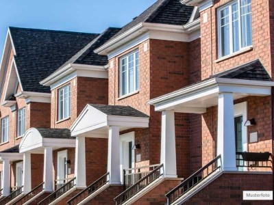 Provi frei Einfamilienhaus mit Garage in 60433 Frankfurt -