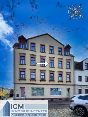 Lichtdurchflutete Wohnung in zentraler Lage, auf Wunsch mit Einbauküche!