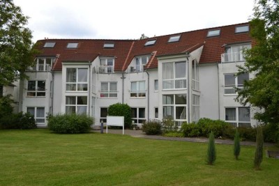 Licht. Ruhe. Eleganz. Exklusive 2-3 Zimmer-Wohnung mit Terrasse und TG in Düsseldorf-Ludenberg