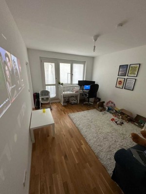 2-Zimmer-Wohnung mit Balkon zur Langzeitmiete in Friedrichshain, Berlin