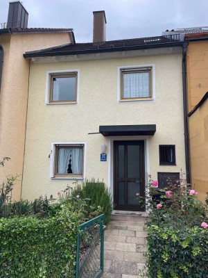 Gemütliches Reihenmittelhaus mit 4 Zimmern in München-Obermenzing