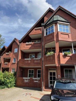 Schöne 68m² Erdgeschoss-Wohnung am Schlosspark - Küche u. Bad neu - Pkw Stellplatz