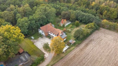 Charmante Doppelhaushälfte auf idyllischem Resthof in ruhiger Lage