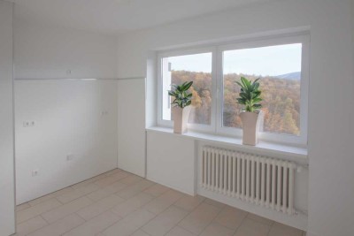 Schöne 4 ZKB Wohnung - Naturnah wohnen!