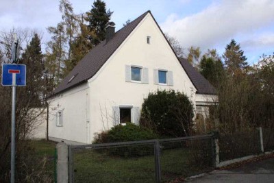 Mit handwerklichen Geschick ins tolle Eigenheim.
Einfamilienhaus in ruhiger Lage Klosterlechf